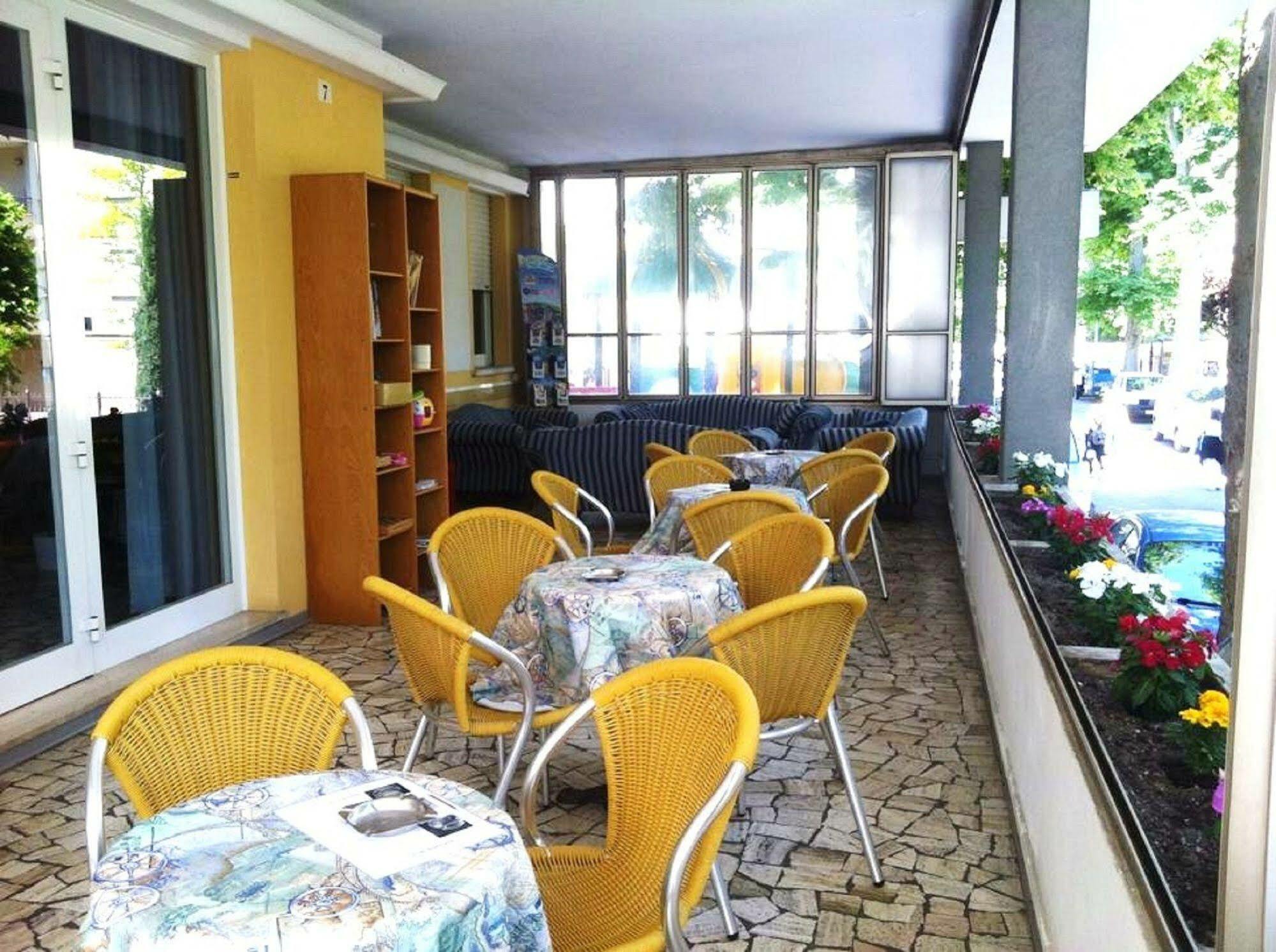 Hotel Alabama By Alehotels Rimini Exterior photo